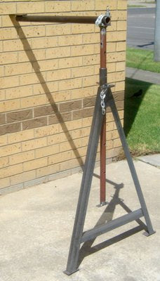 LANGYS - ADJUSTABLE HEIGHT STEEL A-FRAME